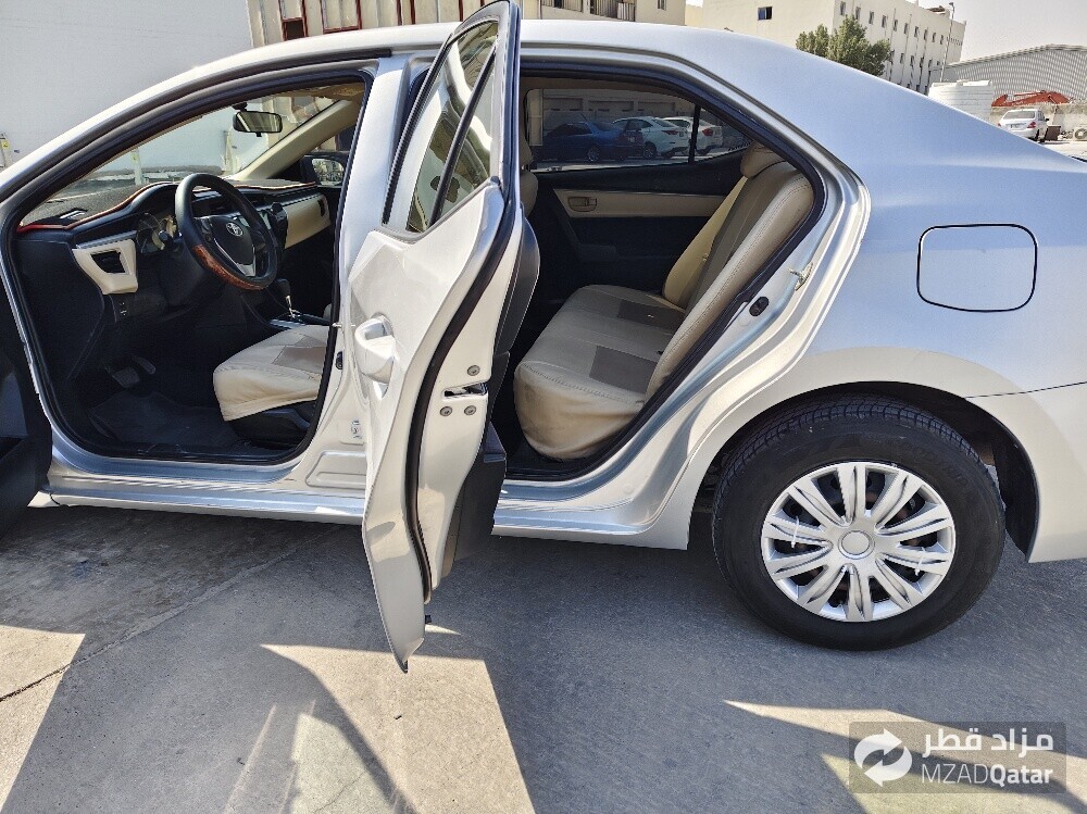 Toyota Corolla 2016 TV screen - 11