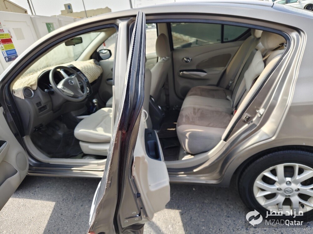 Nissan sunny 2016 full option - 9