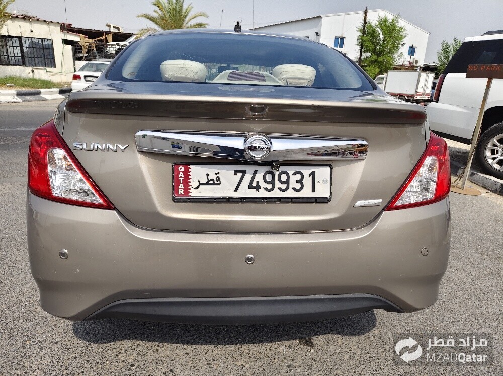 Nissan sunny 2016 full option - 14