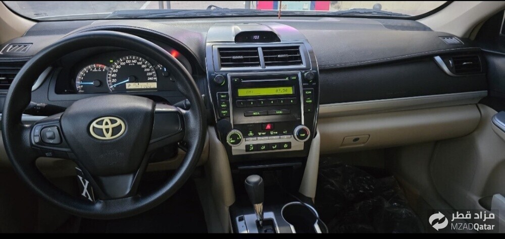 TOYOTA CAMRY - 1