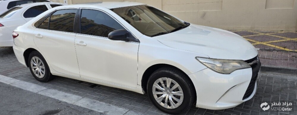 TOYOTA CAMRY - 4