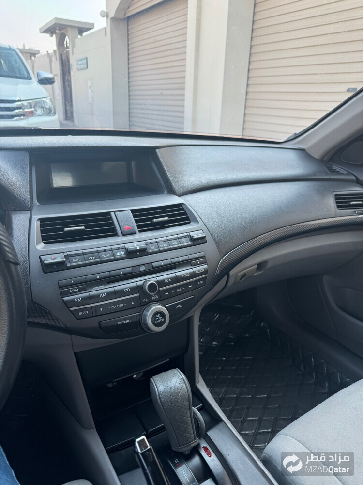 Honda accord 2008 model full option - 4