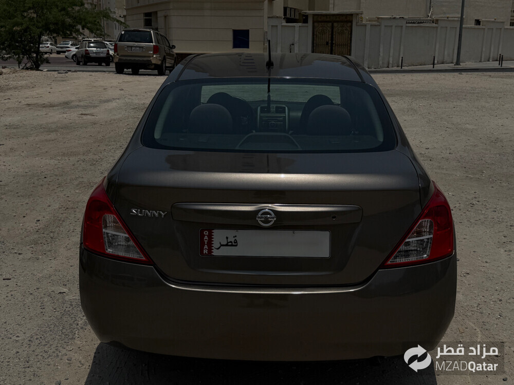 Nissan Sunny 2014 - 4