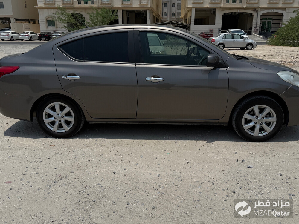 Nissan Sunny 2014 - 2