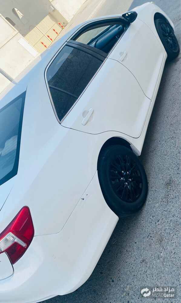 Camry - 4