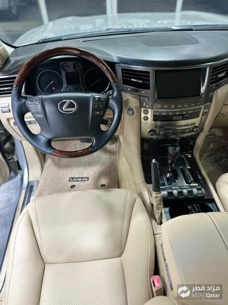 للبيع لكزس ال اكس 570 2009 - 4