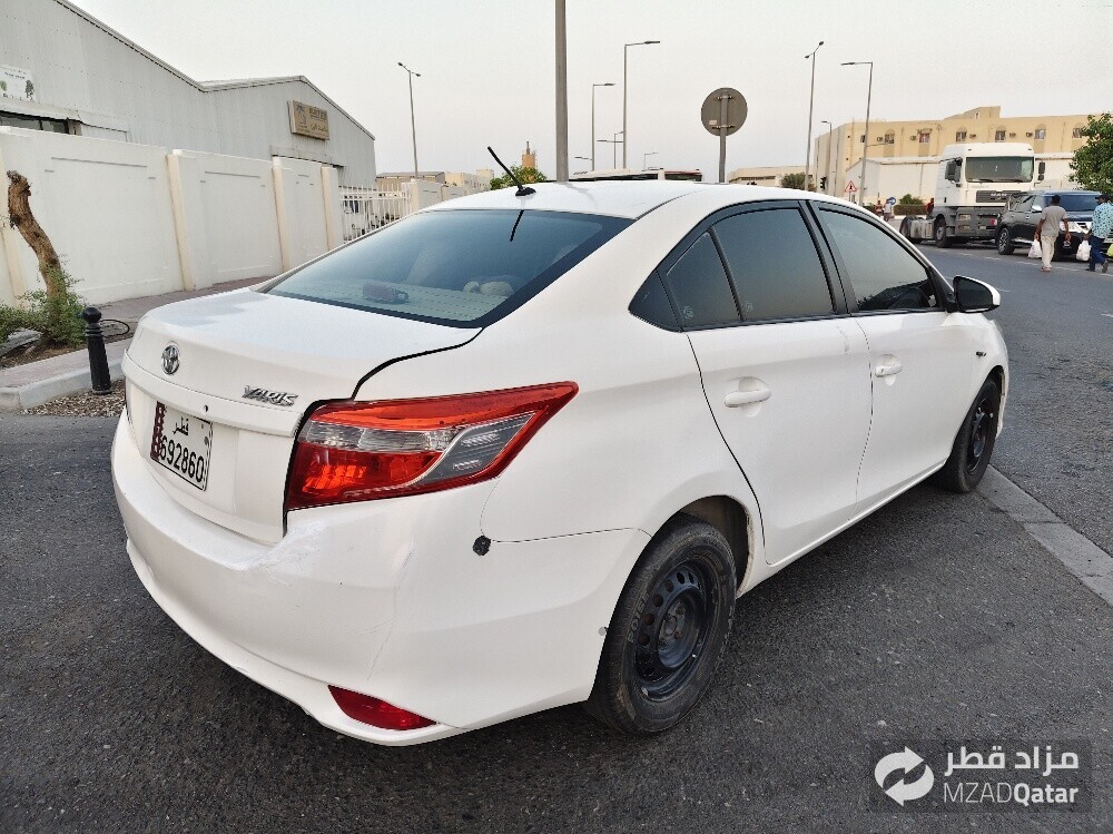 Toyota    Yaris    2014      sale - 7