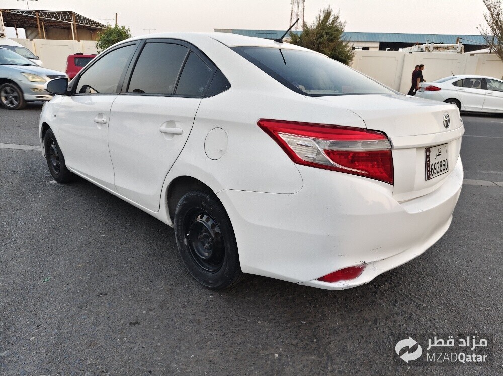 Toyota    Yaris    2014      sale - 8