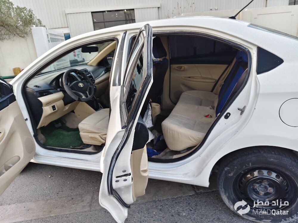 Toyota    Yaris    2014      sale - 14