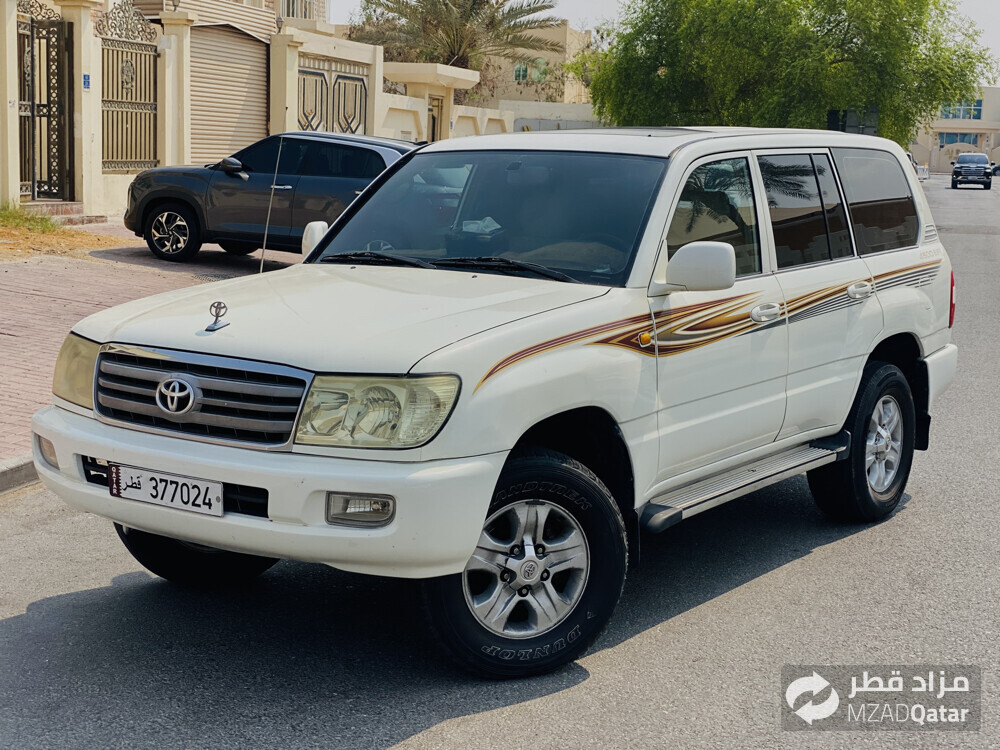 Toyota Landcrusier - 1
