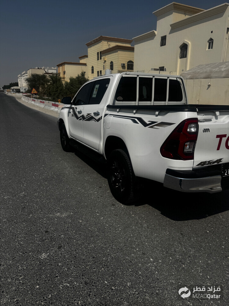 Toyota  hilux - 3