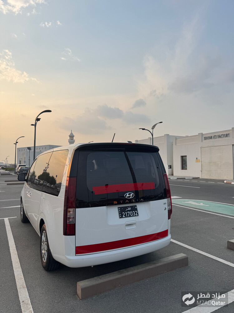 Hyundai Staria  - 6