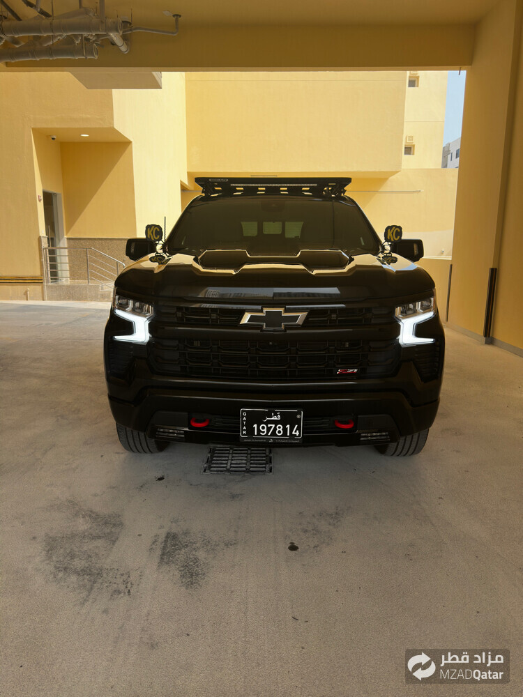 2023 trail boss silverado - 1