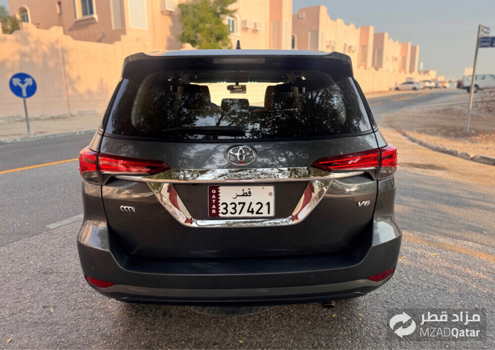 للبيع فورشنر 2025 6سلندر  - 3