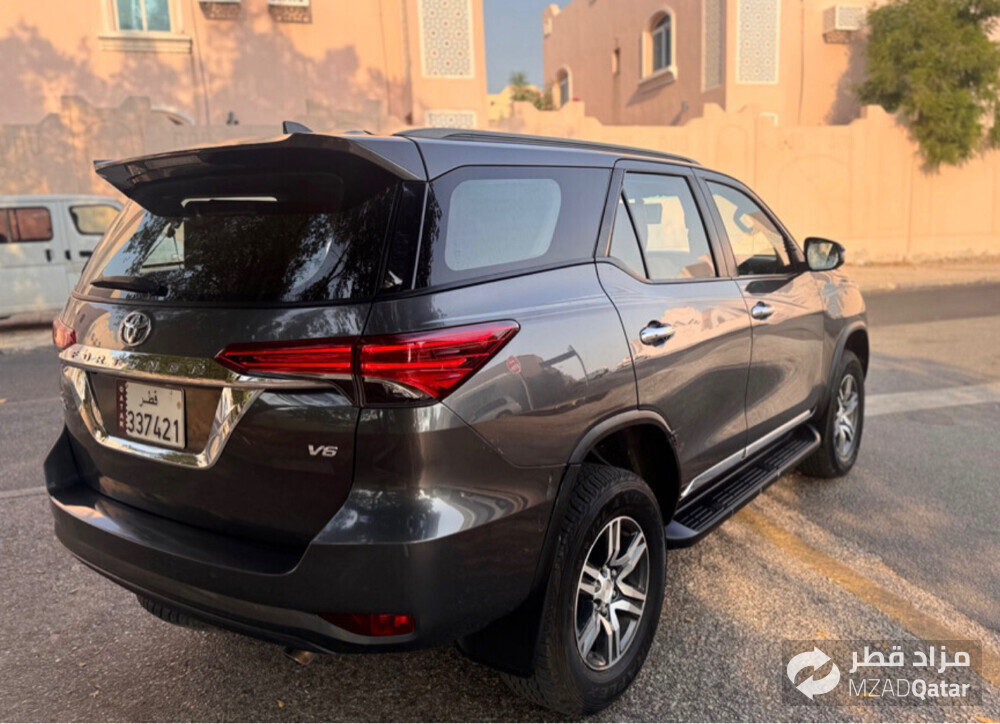 للبيع فورشنر 2025 6سلندر  - 2