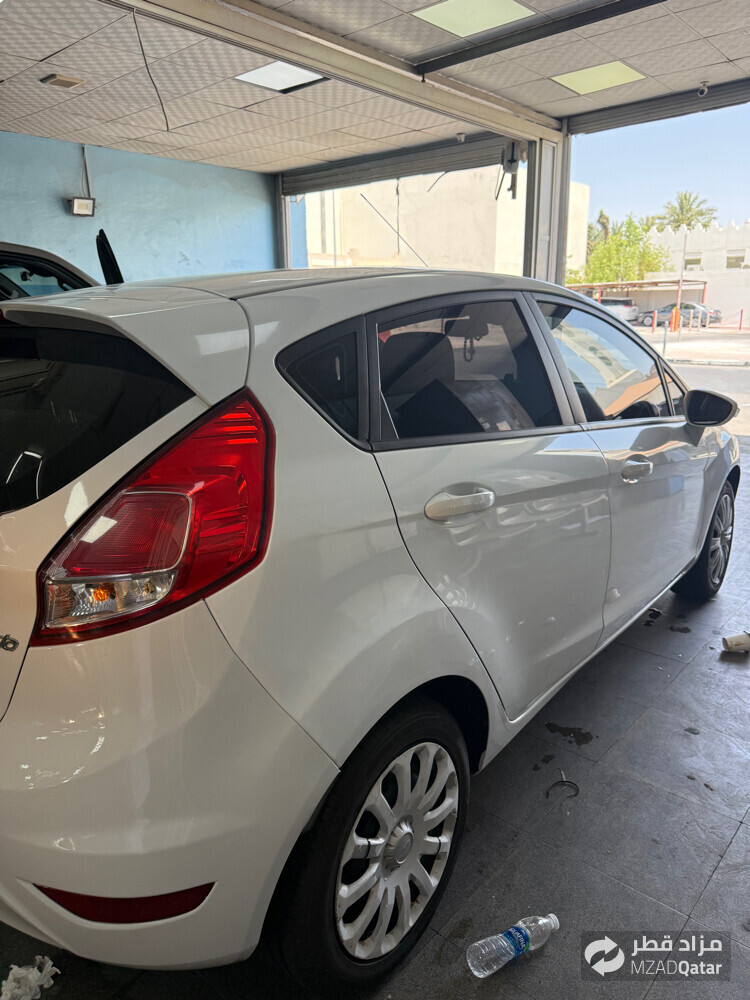 Ford Fiesta  - 5