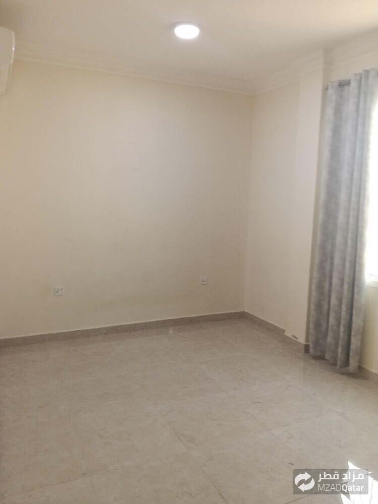 Apartment for rent in Madinat Khali - 21