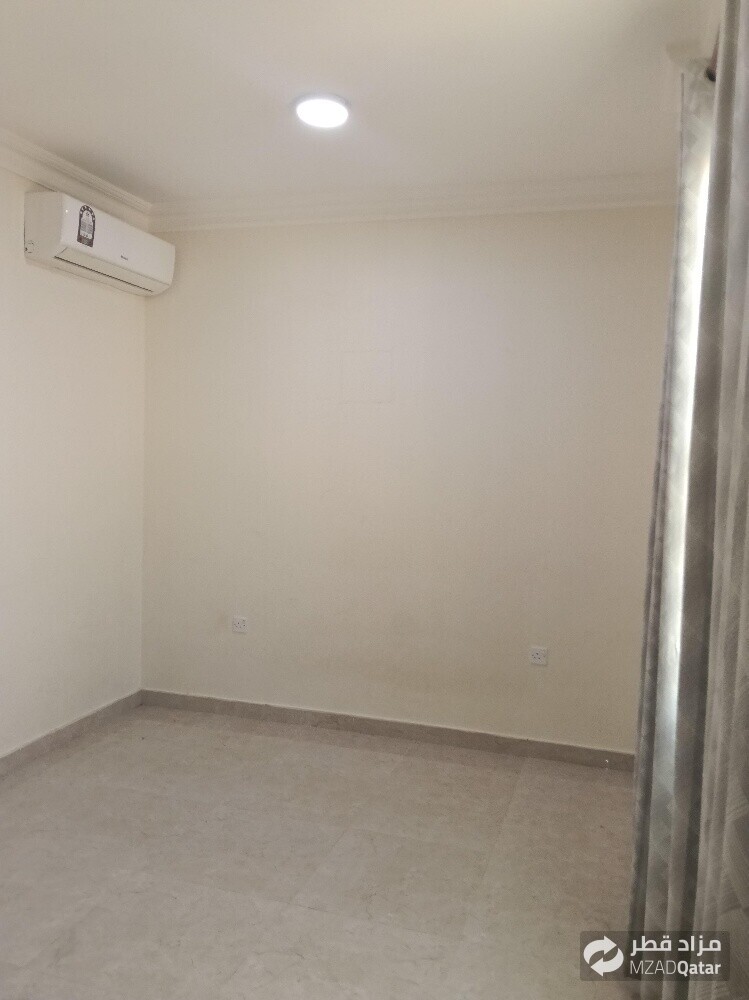 Apartment for rent in Madinat Khali - 23
