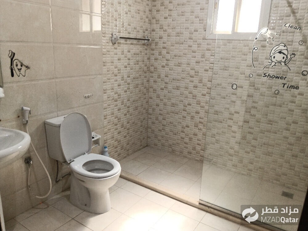 Apartment for rent in Madinat Khali - 19