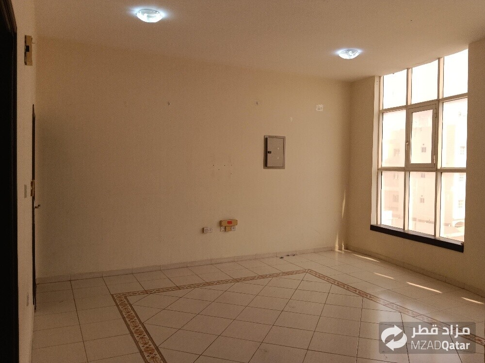Apartment for rent in Madinat Khali - 2