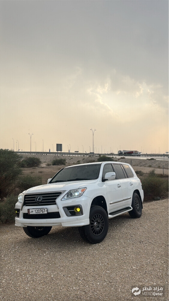 لكزس ال اكس 570  - 1