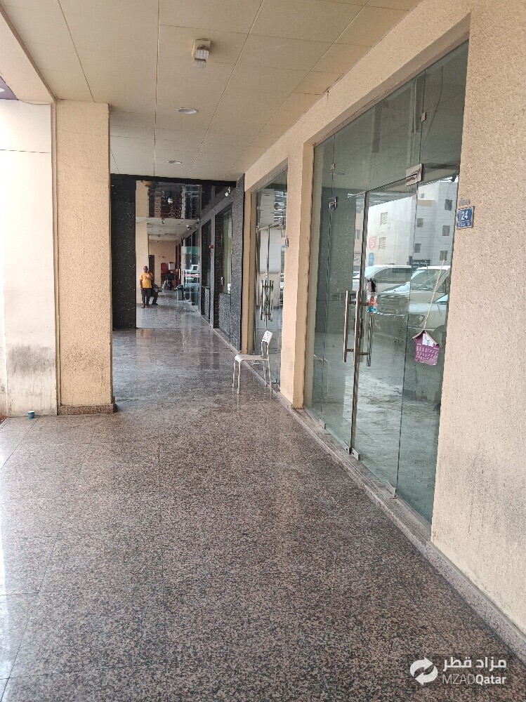 Commercial shops for rent n Gharafa - 4