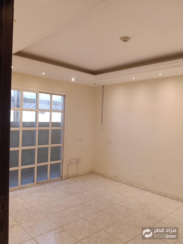 Commercial offices f rent n Muather - 10