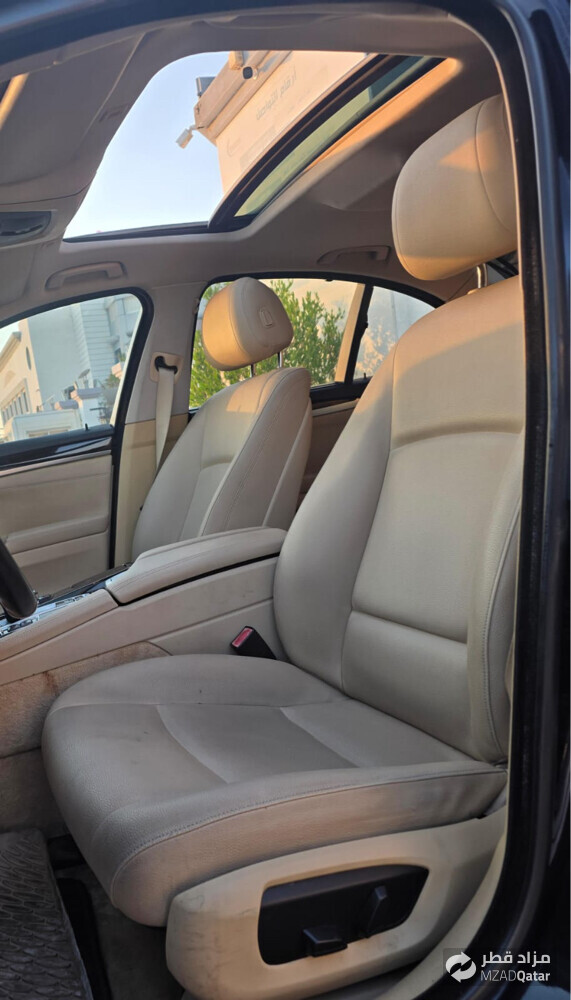 New shape 2014 BMW 520i - 3