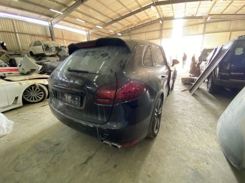 Porsche cayenne s scrap 2012