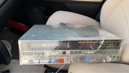 للبيع فيديو شريط صغير وشريط كبير