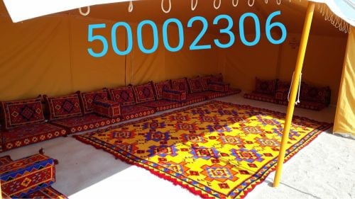 خيام بيتية مع جلسات وزينة 