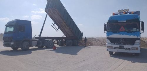 موجود تريلات للترحيل و التأمين