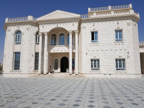 الحجر الطبيعي
