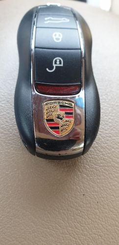 مفتاح بورش الأصلي
