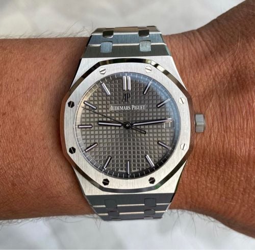 ساعات اوديمار بيجيه 