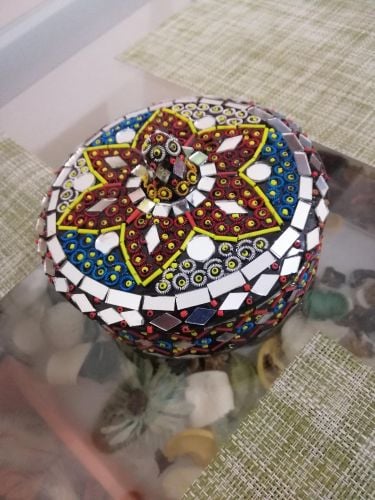 TRADITIONAL JEWELRY BOX