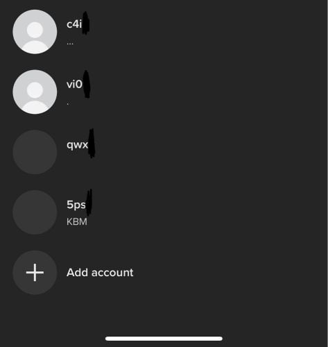 ٤ حسابات تيك توك رباعية 