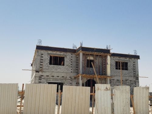 مقاول بناء