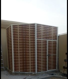 Dorobzin palustik steel in door.