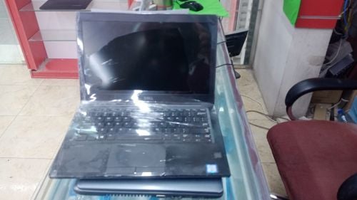 Dell touch screen i7( 7th Gen )