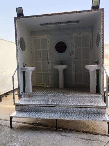 حمام طير غرفه ثابت حصل للبيع