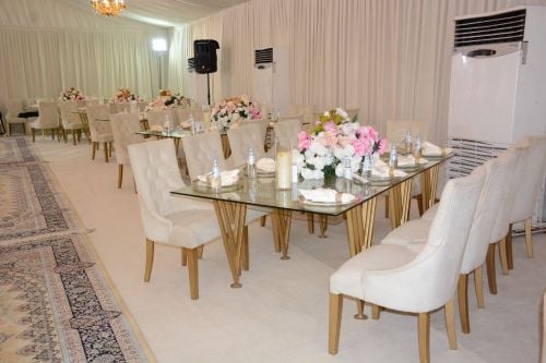طاولات زجاجي للحفلات ولاعراس