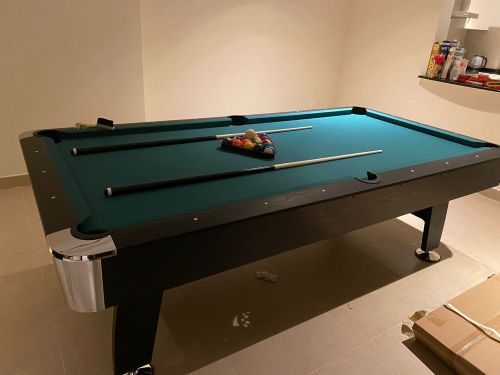 Billiards Pool table 8Ft 