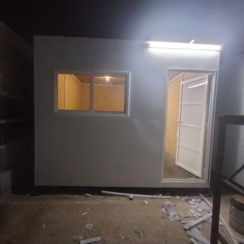 كبينة، حمام، مطبخ وغرفة سائق،حارس