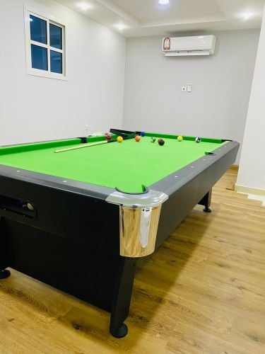 Billiards Pool table 8Ft 