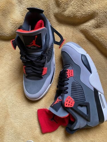 Air Jordan 4 Infrared 