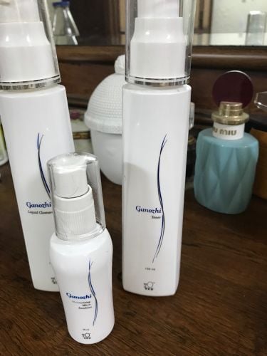 مجموعة الجانوزي للعناية بالبشرة 