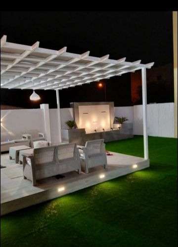 العنايه بالحديقة