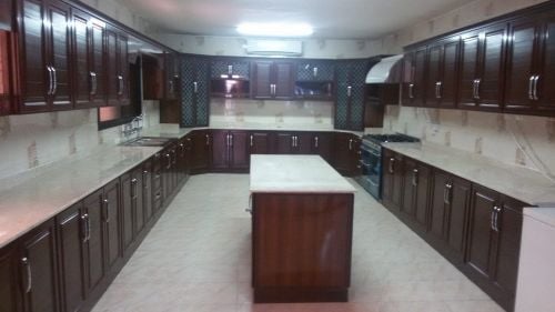 مطابخ وابواب المنيوم