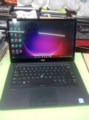 Dell Laptop i7  touch  Screen